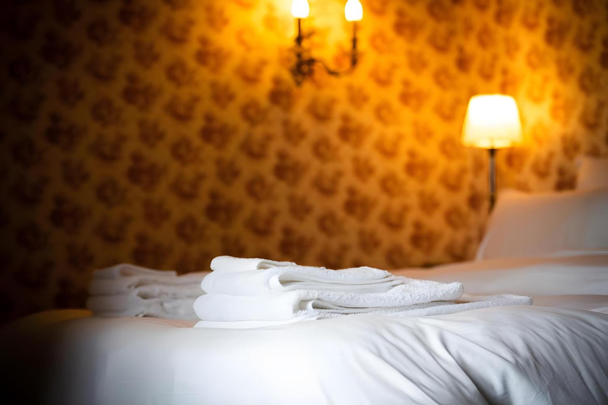 Domaine De La Briouse Bed and Breakfast Sanxay Εξωτερικό φωτογραφία